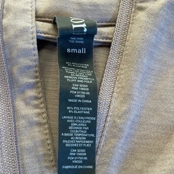 Vuori Cresent 1/2 Zip Long Sleeve Pullover, S - Picture 2 of 8